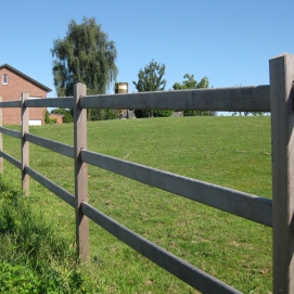 Clôtures pour chevaux et portes de prairie